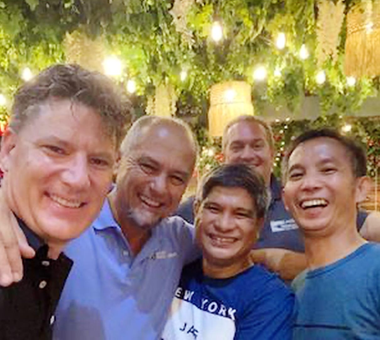 Selfie with 5 people smiling